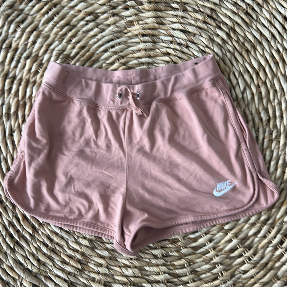 Nike women’s shorts, peach size medium